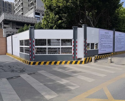 【旭東鋼構(gòu)】想要減少施工的噪音影響，工程施工圍擋必須要選好